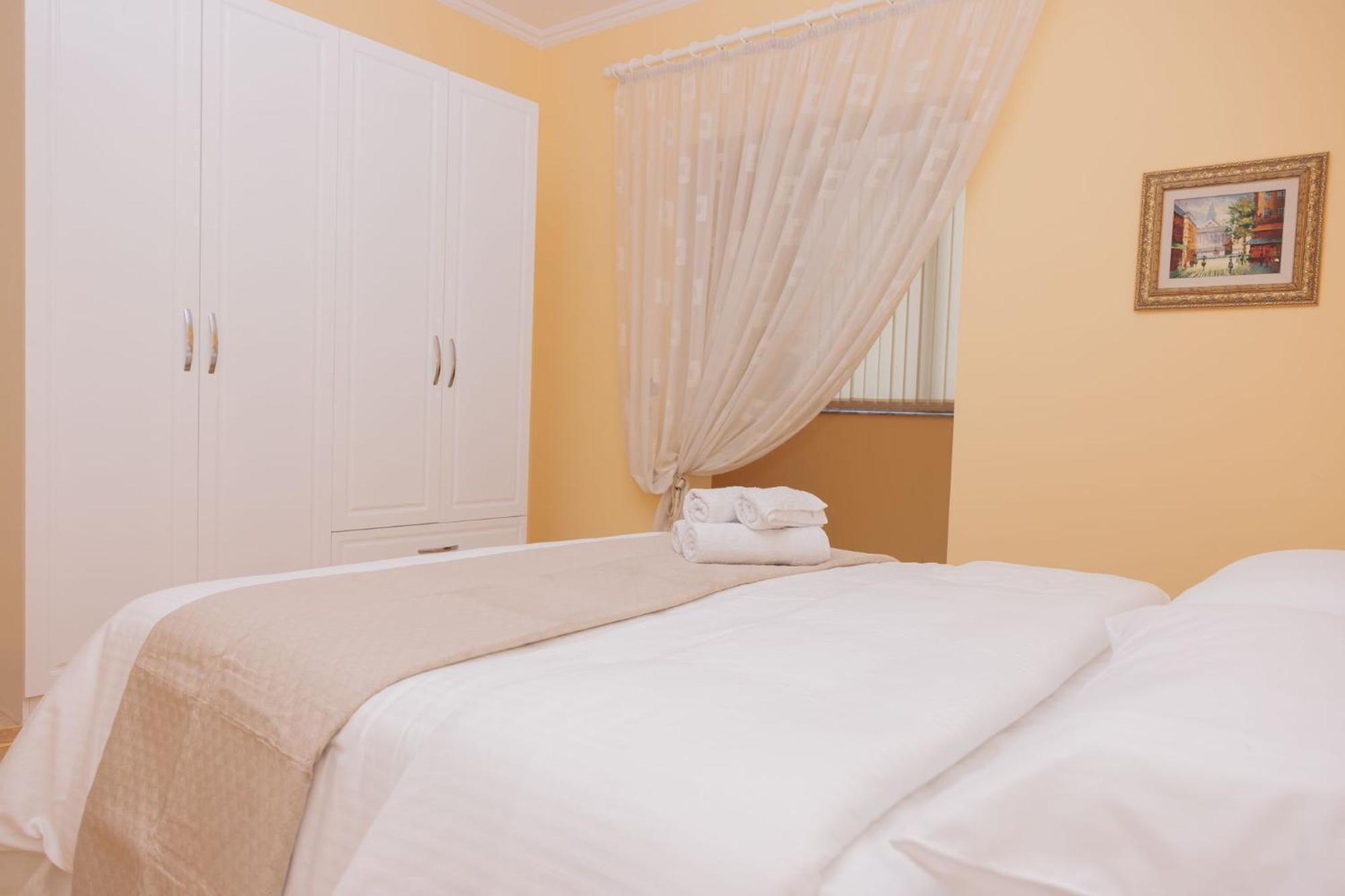 Heart Of Tirana Villa Exterior photo