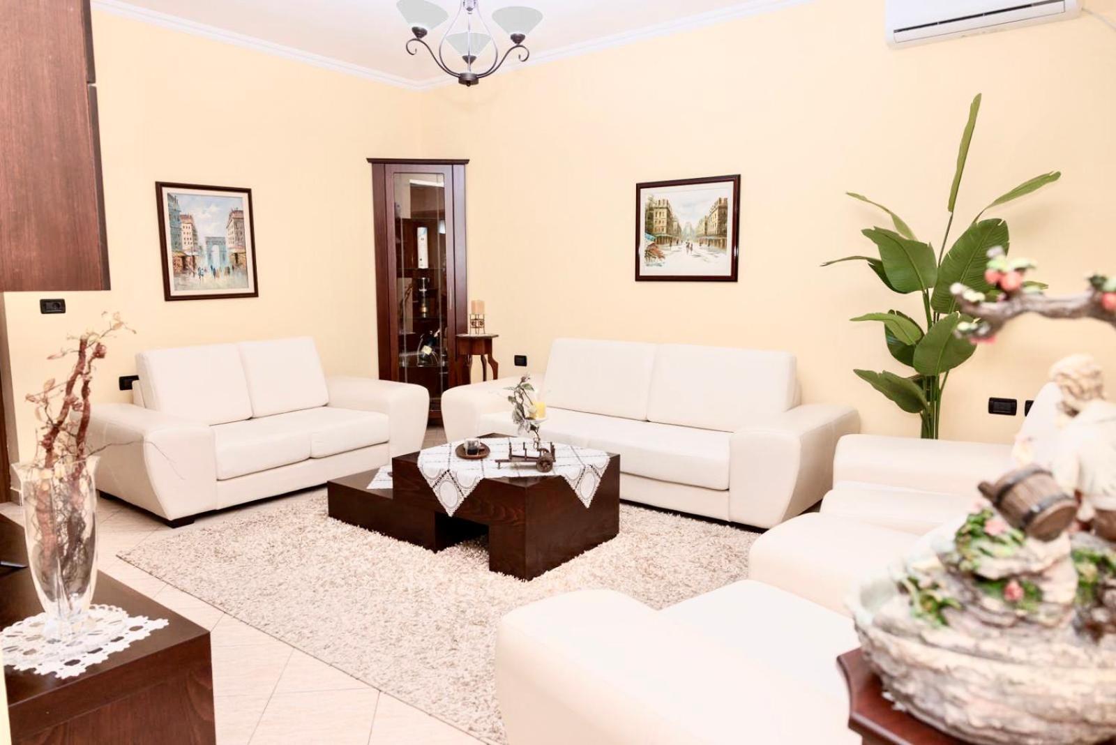 Heart Of Tirana Villa Exterior photo